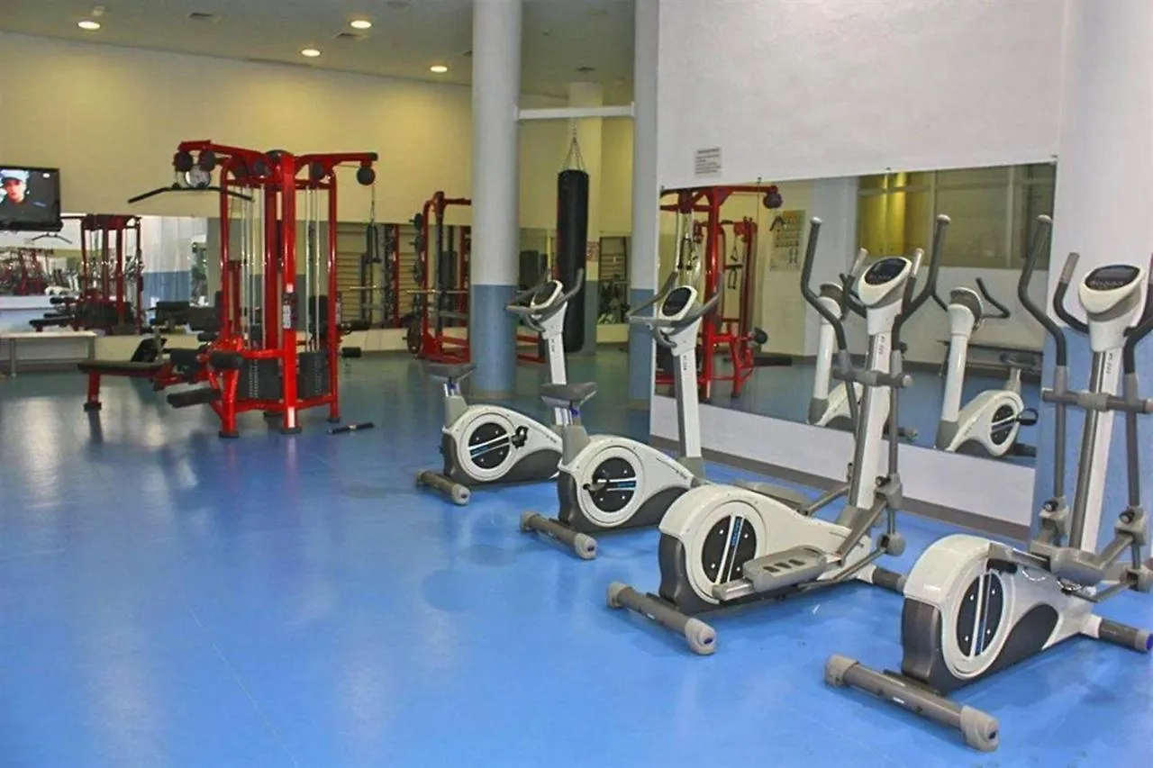 103 - Beach Apartment With Spa & Gym Estepona