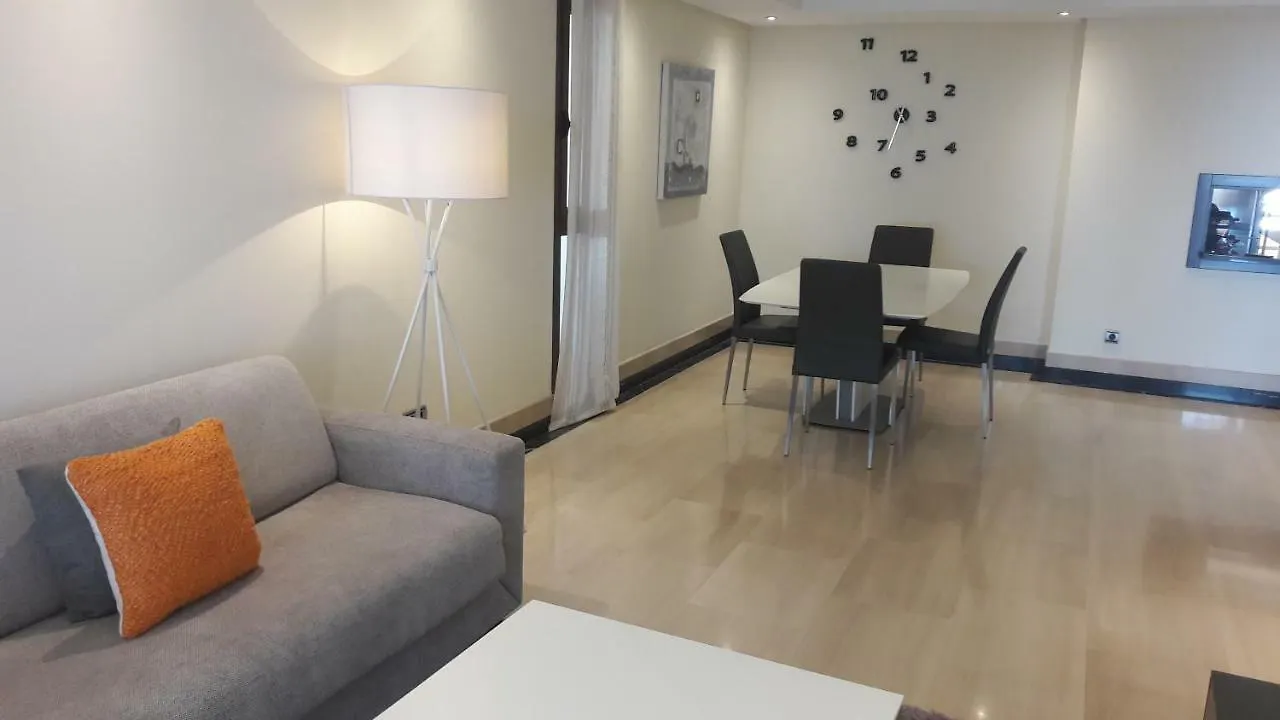 103 - Beach Apartment With Spa & Gym Estepona